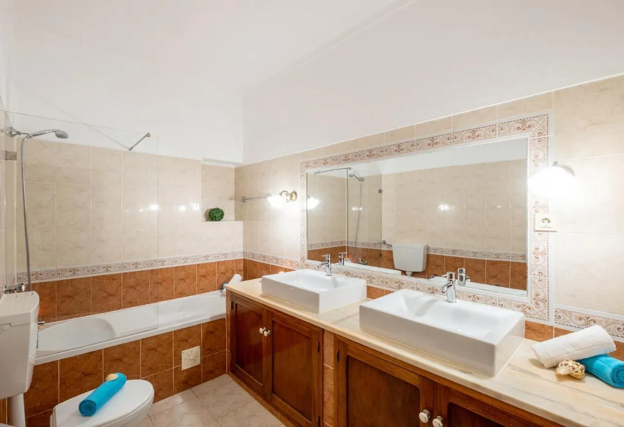 Villa Saint John By Algarve Vacation Albufeira